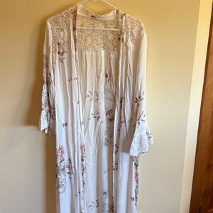 Floral Lace Kimono Robe